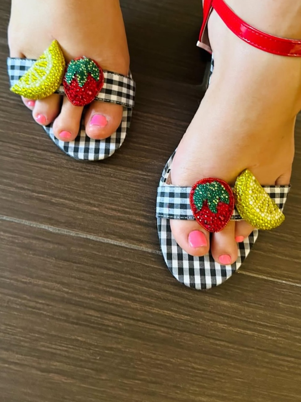 🍓🍋Betsey Johnson Malian Black/white Fruit Sandal Block Heel Red Patent